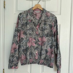 D’Allaird’s leaf print blouse